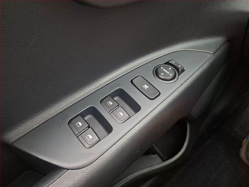Kia Stonic (2024) 1.2 DPI, ČR,1.maj, Serv.kniha - fotka 14 z 15