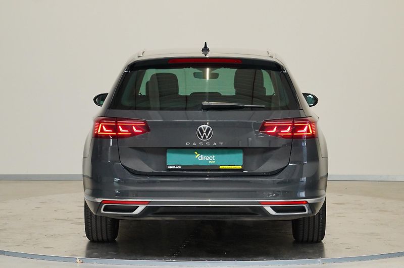 Volkswagen Passat - fotka 6 z 28