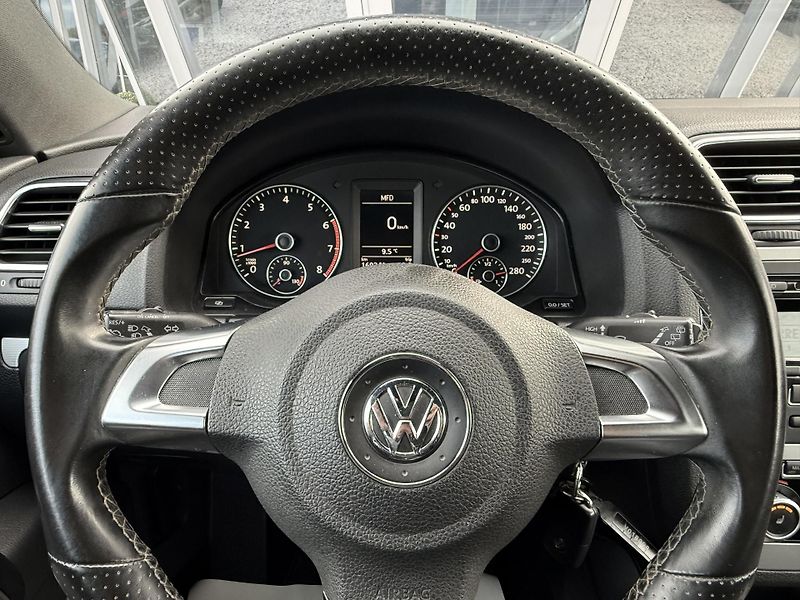 Volkswagen Scirocco 1,4 TSI 90kW  - fotka 24 z 36