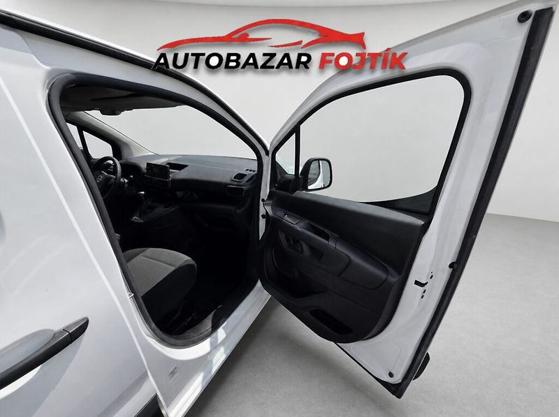 Opel Combo (2020) 1.2 Turbo 81KW L1H1 - fotka 17 z 20