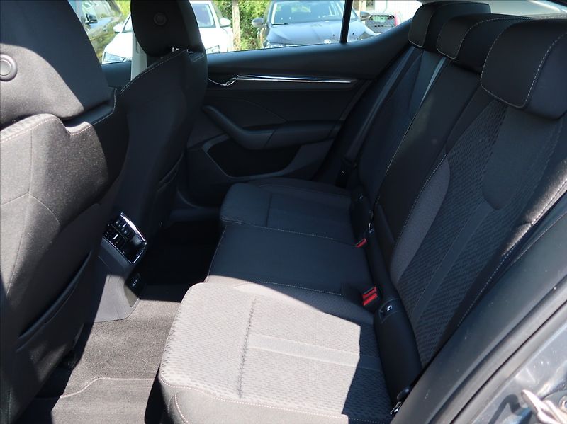 Škoda Octavia 1,5 TSi,110kW,1majČR,Style,DPH - fotka 18 z 25