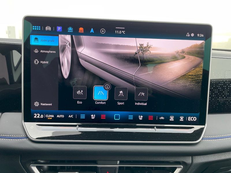Volkswagen Tiguan (2025) R-LINE 1,5 TSI 130 KW EHYBRID - fotka 49 z 55