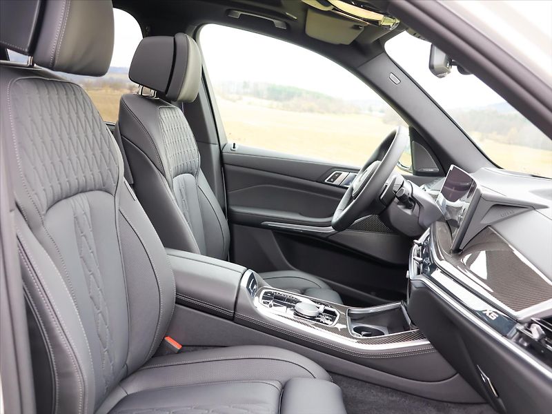 BMW X5 3,0 xDrive40d 259kW Mpacket - fotka 17 z 45