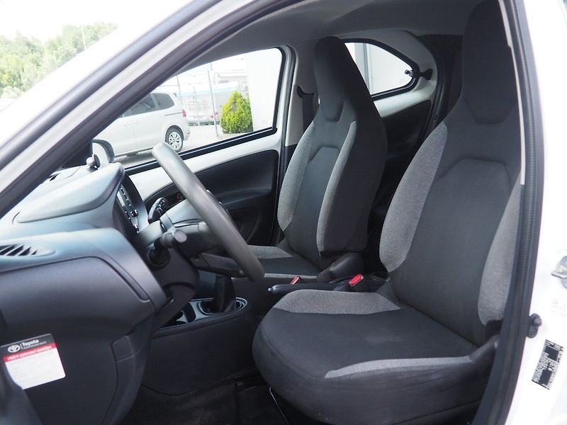 Toyota Aygo (2022) X 1.0 VVTI - fotka 10 z 30