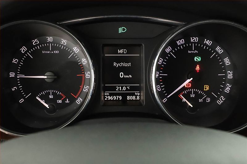 Škoda Superb (2008) 2.0 TDI, Automat, Navi, Xenony - fotka 9 z 19
