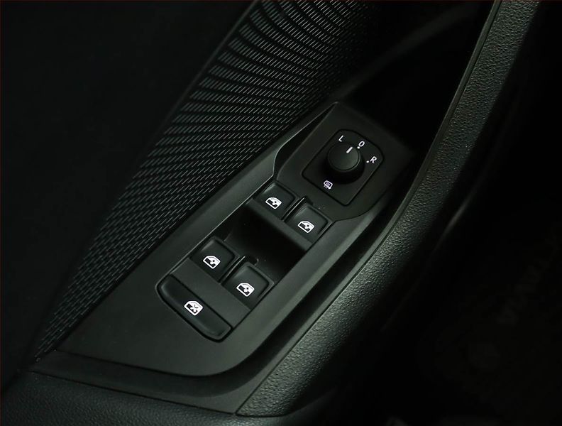 Škoda Octavia (2023) Ambition 2.0 TDI, ČR,1.maj - fotka 15 z 15
