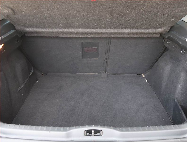 Peugeot 308 (2011) 1.6 HDi, nová STK - fotka 12 z 13