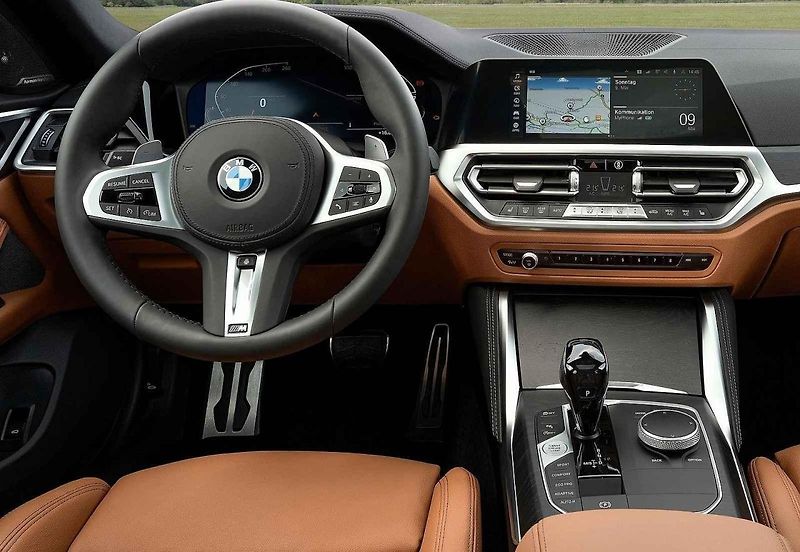 BMW 4 Gran Coupe ve verzi M 440i X-Drive