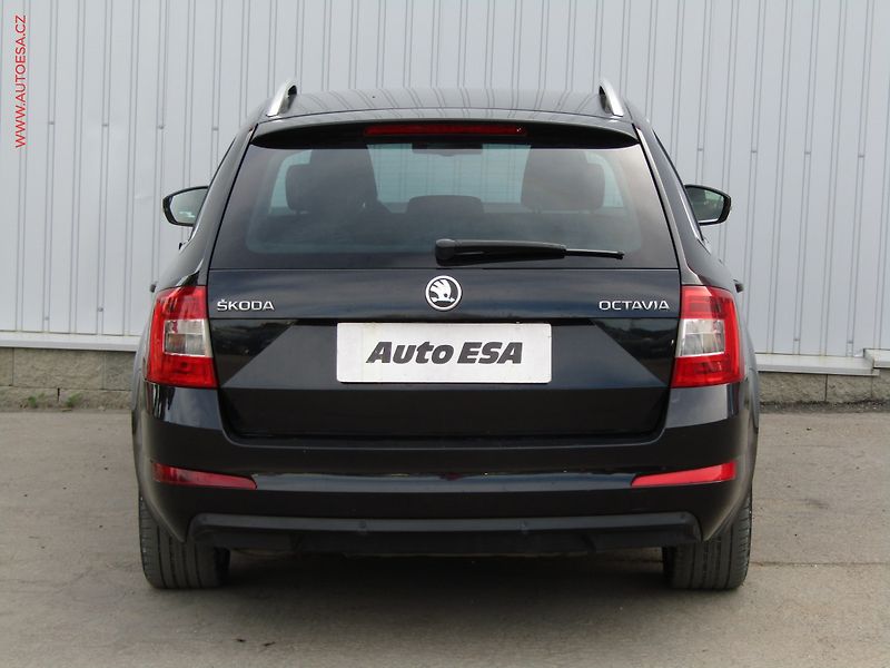 Škoda Octavia (2013) 2.0TDi, 2.maj,ČR, DSG - fotka 5 z 18