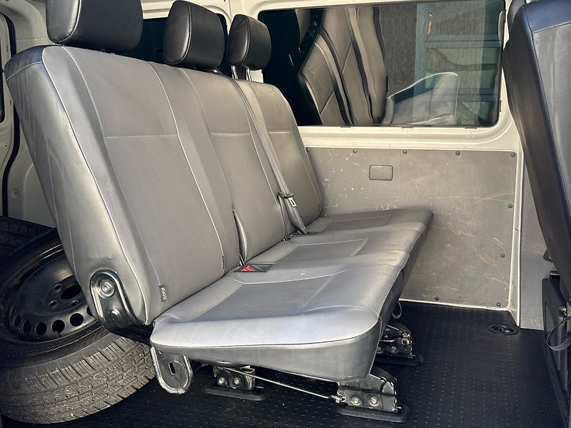 Volkswagen Transporter combi - fotka 8 z 21