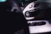 Mercedes-Benz letos odstartoval novou éru jako globální partner ženského tenisu (WTA). Své ambice v tomto sportu nyní potvrzuje i v České republice, kde v rámci ostravského turnaje představuje dvě klíčové novinky: novou generaci modelů GLB a GLC.