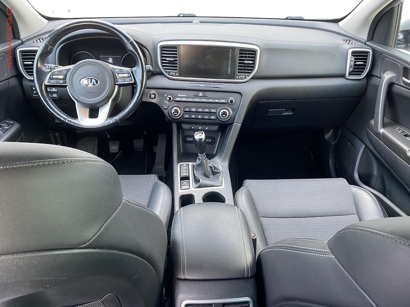 Kia Sportage (2019) 1.6 CRDi 4WD, Spirit, LED - fotka 8 z 17