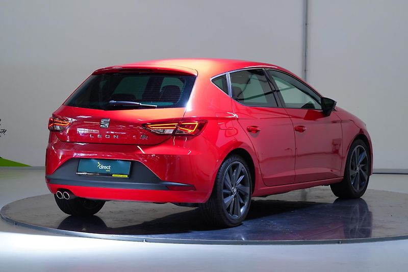 Seat Leon - fotka 2 z 28