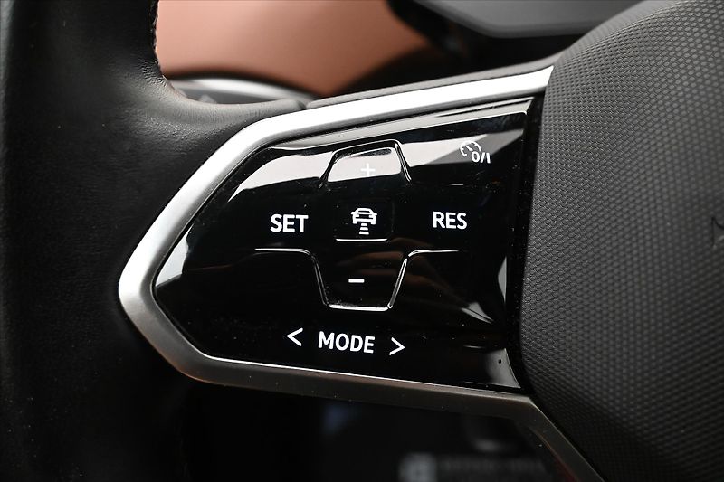 Volkswagen ID.5 Pro 77kW 128kW SoH 94% Záruka - fotka 22 z 29