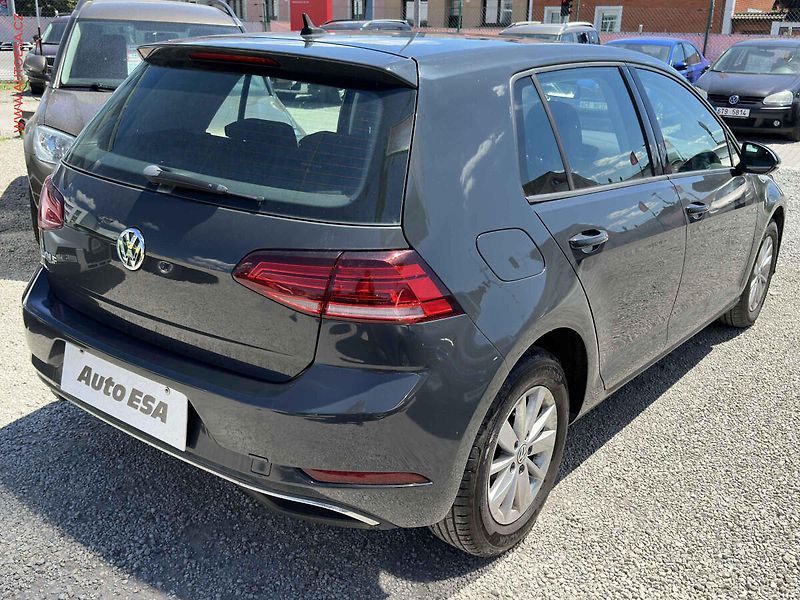 Volkswagen Golf (2018) 1.4 TSi, ČR, Comfortline - fotka 4 z 14