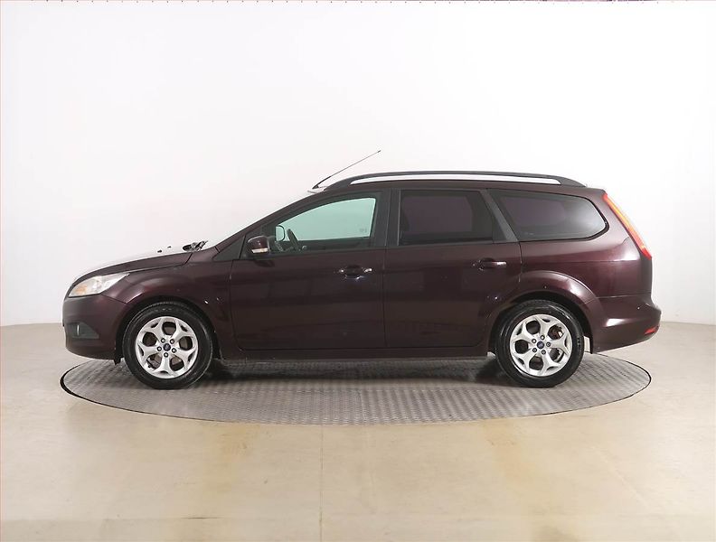 Ford Focus (2009) 1.6 16V, Serv.kniha, nová STK - fotka 3 z 16