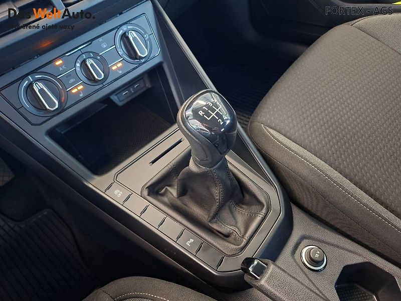 Volkswagen Taigo (2022) 1.0 TSI,70kW - fotka 19 z 28