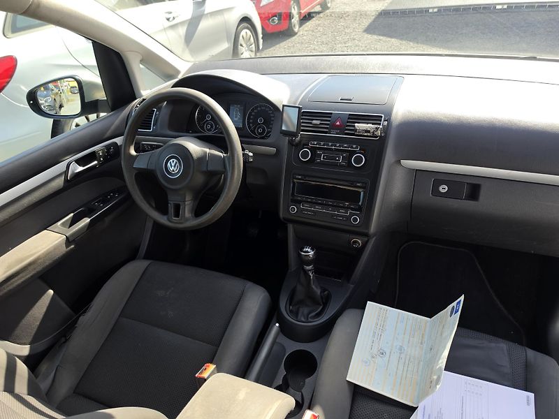 Volkswagen Touran 1.6 TDI 7 Mist - fotka 10 z 14