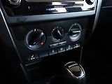 Škoda Rapid (2018) Spaceback 1.0 TSI, Automat - náhled 14