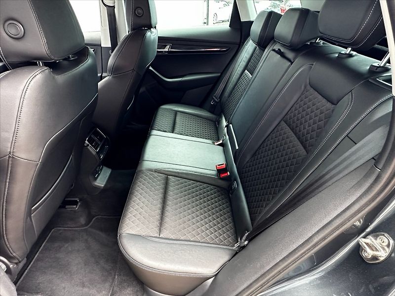 Škoda Karoq 1,6 TDI 85kW STYLE CZ-SERVIS!! - fotka 11 z 42
