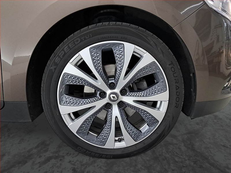 Renault Grand Scénic (2019) 1.3 TCe, Kůže, Navi, Tempomat - fotka 15 z 17