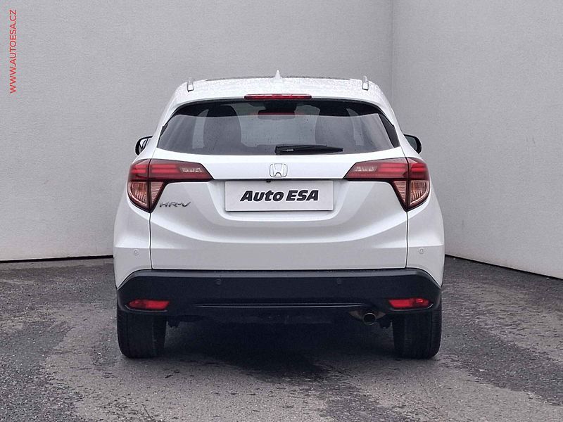 Honda HR-V (2016) 1.5 i- VTEC, Executive, AT - fotka 5 z 18
