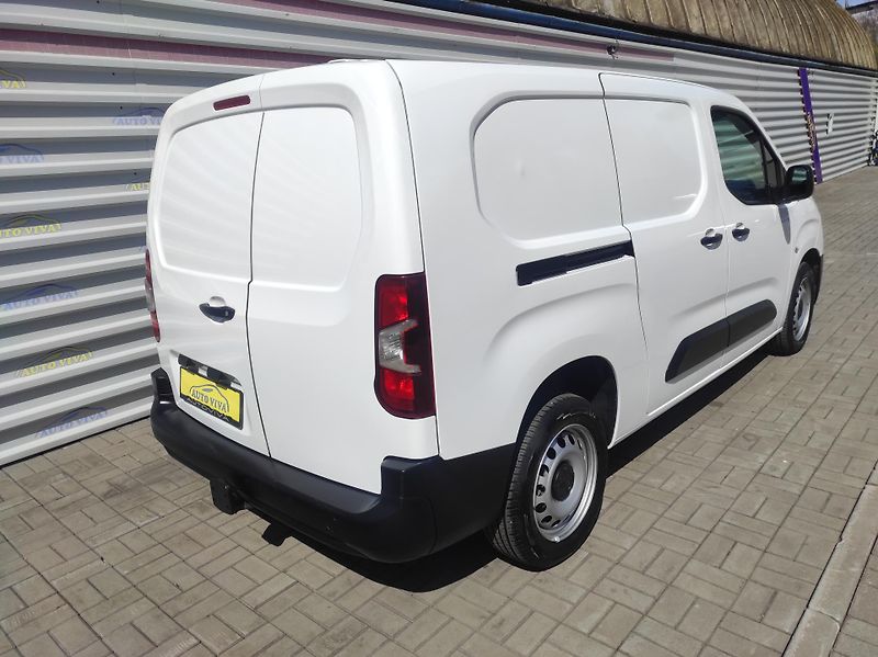 Toyota ProAce City 1,5D-4D 75kW L2, 1 maj., ČR - fotka 4 z 21