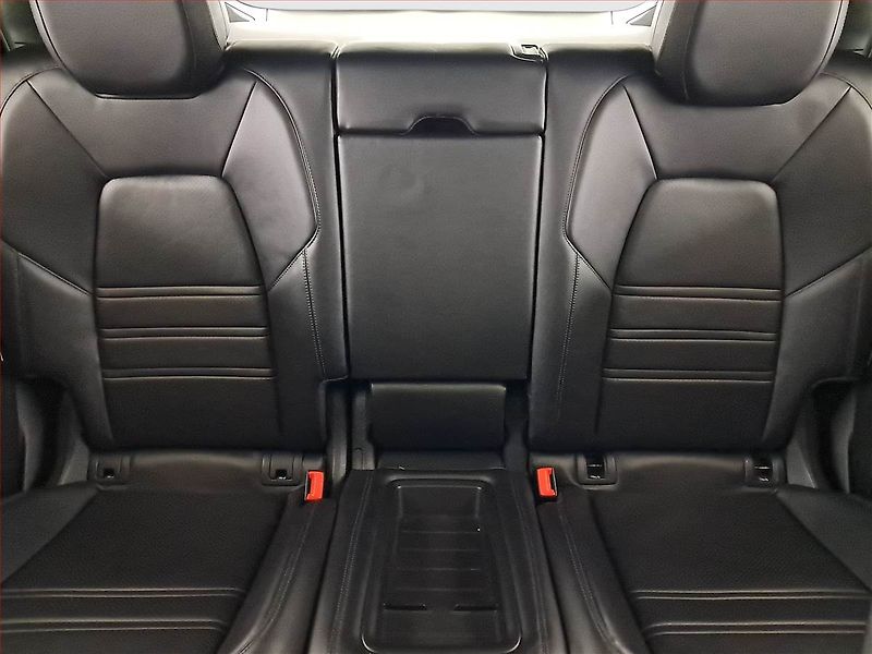 Porsche Cayenne (2023) V6 - fotka 10 z 29