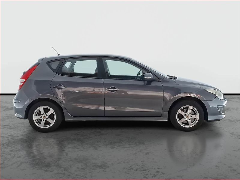 Hyundai i30 (2010) 1.4 CVVT, za skvělou cenu - fotka 6 z 14