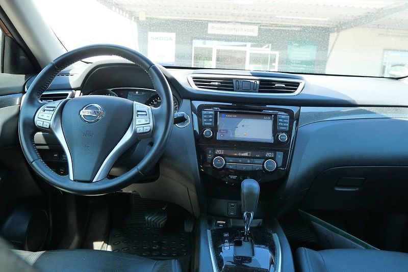 Nissan X-Trail - fotka 4 z 4