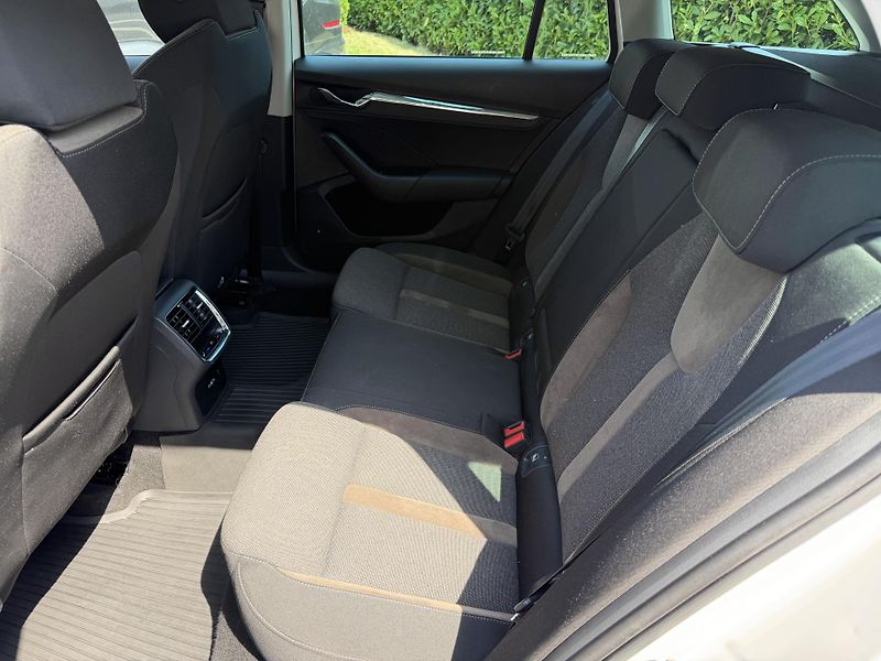 Škoda Octavia (2022) Scout 2.0 TDi/DSG/DPH/4x4 - fotka 12 z 25