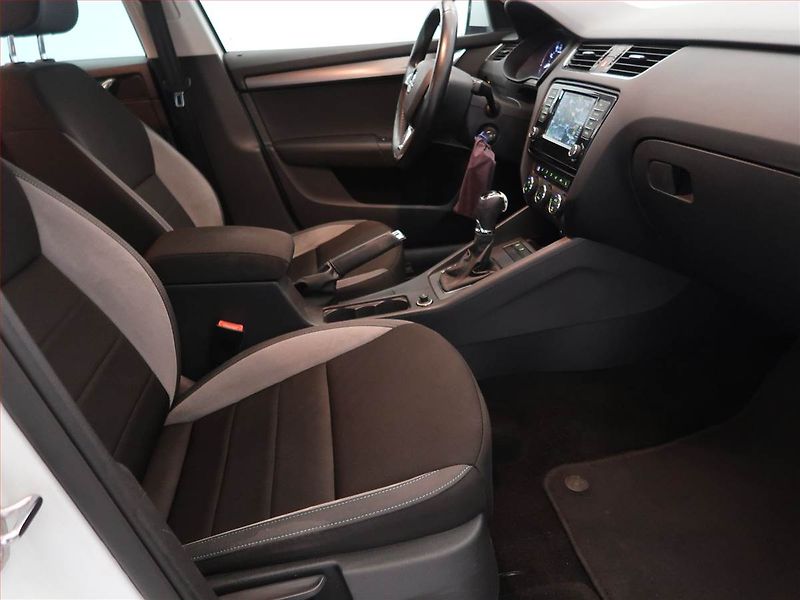 Škoda Octavia (2016) Style 1.4 TSI, Automat - fotka 9 z 15