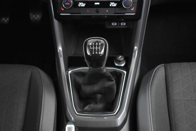 Volkswagen T-Cross TSI 81kW STYLE*KAMERA*ACC*ČR 1 - fotka 20 z 39
