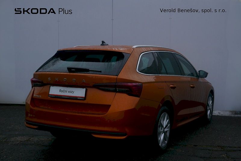 Škoda Octavia (2024) 1.5 TSI 110kW DSG 7° Top Selec - fotka 2 z 35