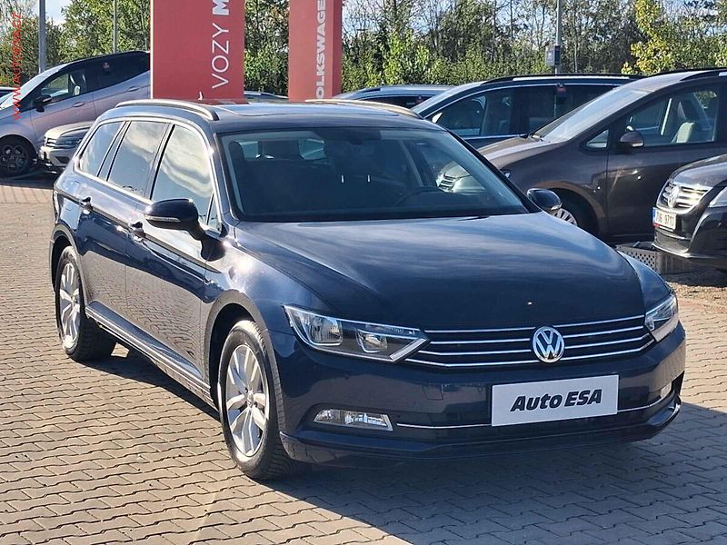 Volkswagen Passat (2015) 2.0 TDi, Comfortline, navi - fotografie inzerátu