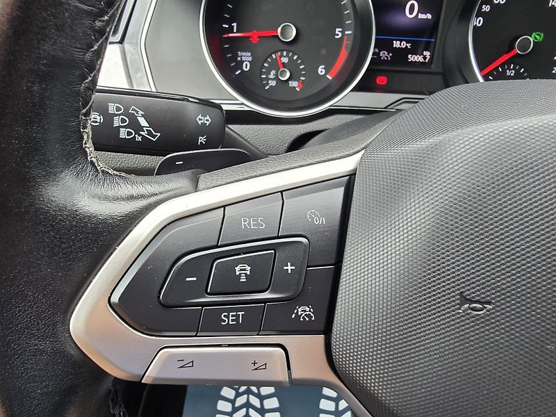 Volkswagen Passat 2.0TDI 110KW DSG BUSINESS ČR! - fotka 37 z 40