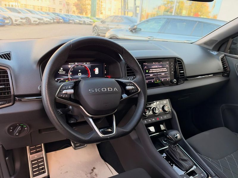 Škoda Karoq Sportline 2,0 TDI DSG - fotka 10 z 24