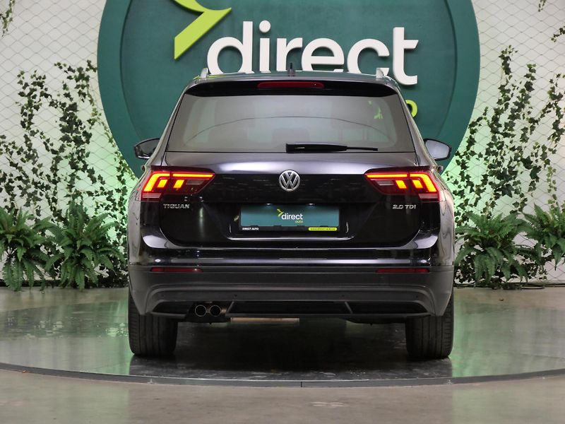 Volkswagen Tiguan - fotka 6 z 23