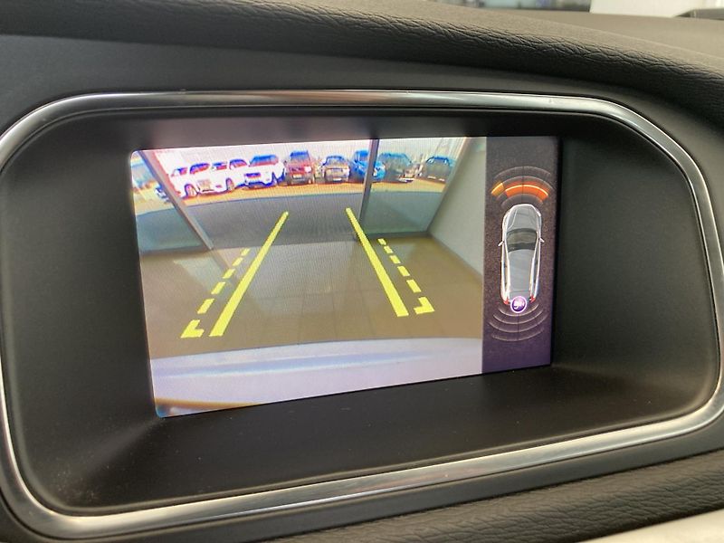 Volvo V40 CROSS COUNTRY T4  - REZERVACE - fotka 21 z 43