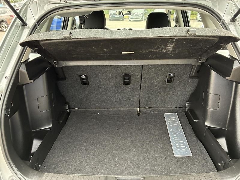Suzuki Vitara (2018) 1,6VVT Comfort 5MT *ZÁRUKA* - fotka 13 z 18