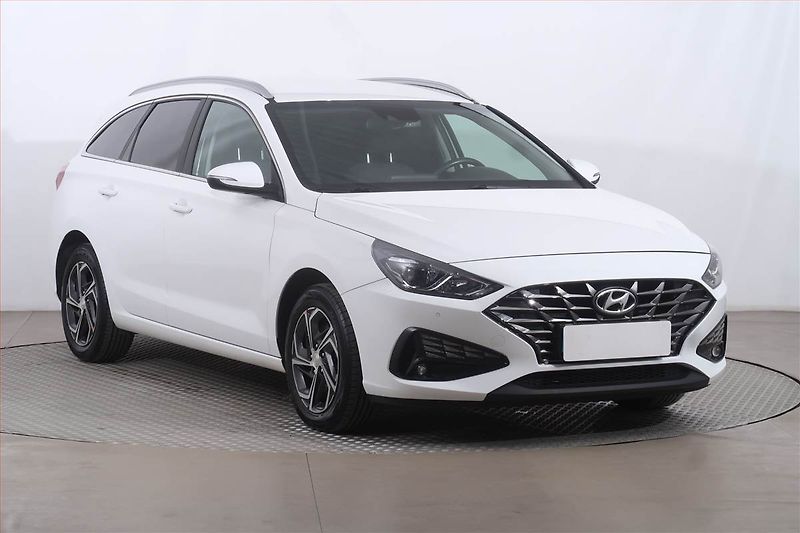 Hyundai i30 (2023) 1.5 DPI, Tempomat - fotografie inzerátu