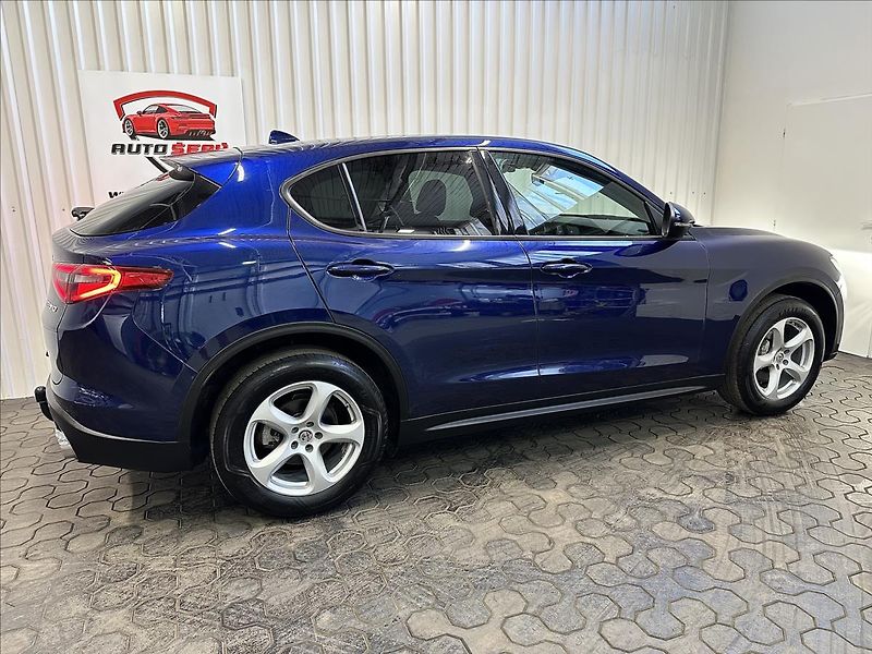 Alfa Romeo Stelvio 2.2JTDM 154kW Q4 SUPER 2XKOLA - fotka 8 z 40