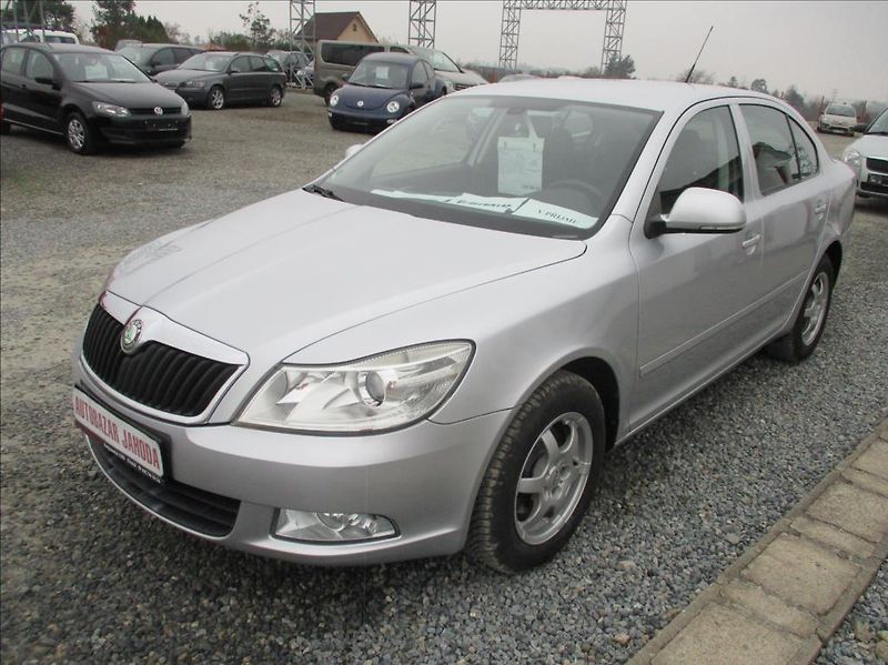 Škoda Octavia 1,4 TSI Elegance,klima,servis, - fotka 3 z 30