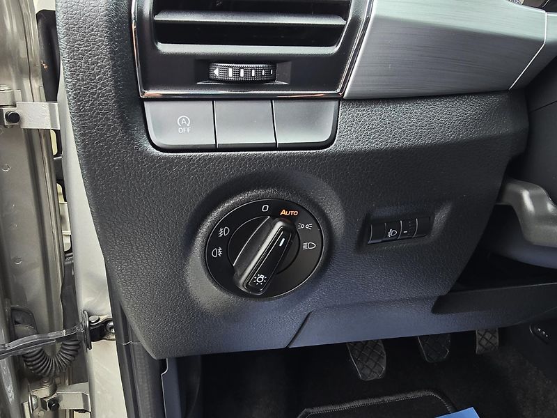 Škoda Fabia 1.2TSI EDITION - REZERVACE - - fotka 13 z 25