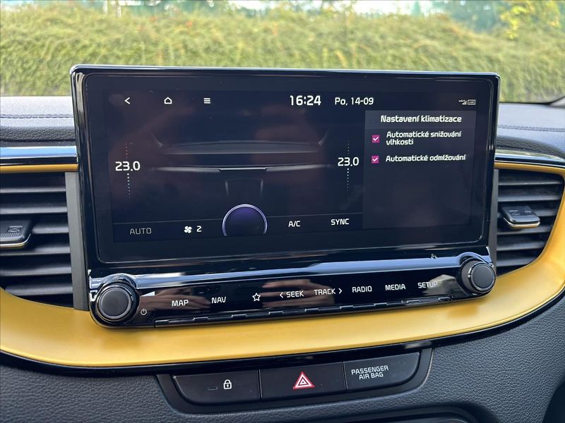 Kia XCeed 1,5 TGDi Spring Edition ZÁRUKA - fotka 25 z 46