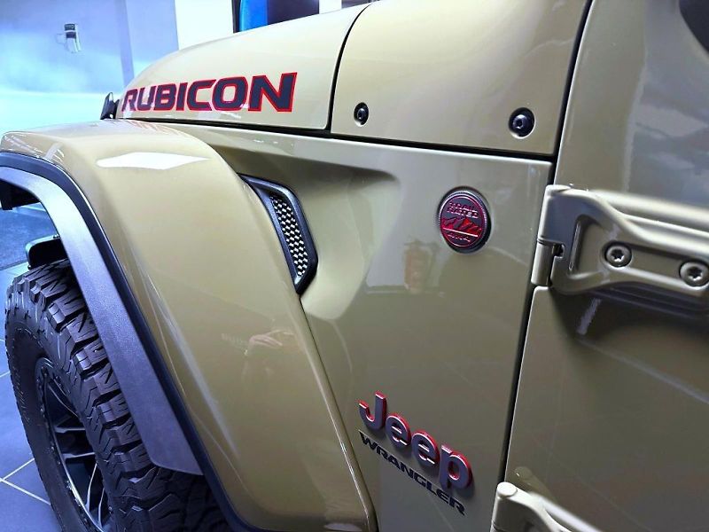 Jeep Wrangler (2026) Unlimited 3,6 V6 290k AT8 Rubi - fotka 7 z 24