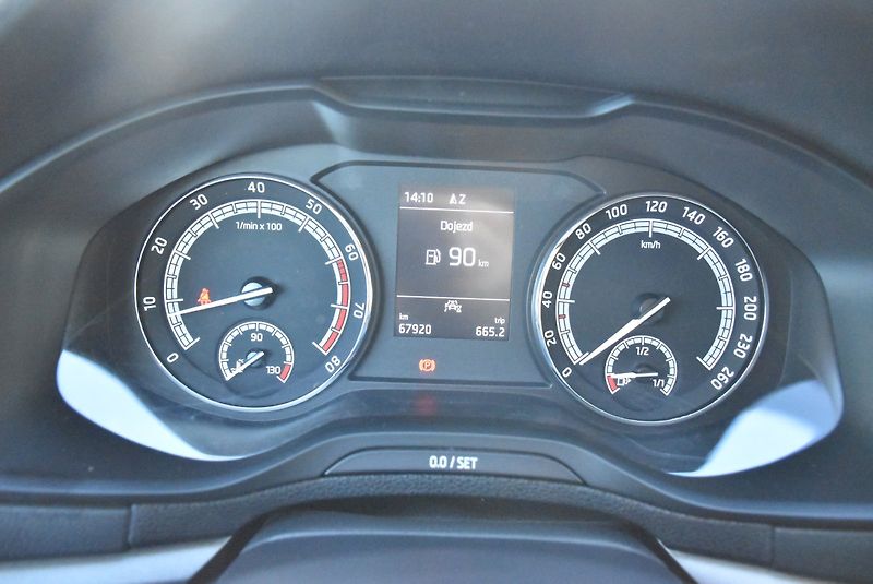 Škoda Karoq (2020) 125 let 1.5 TSI 110kW - fotka 16 z 33