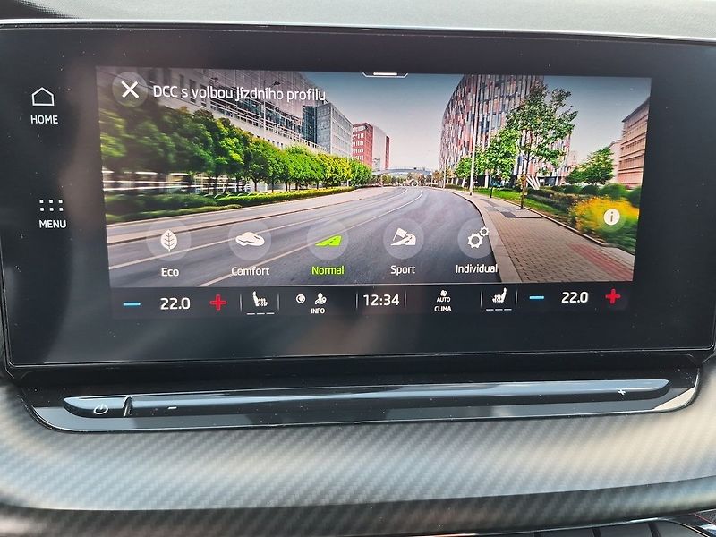 Škoda Octavia Combi 2,0 TSI DSG RS 180 kW - fotka 18 z 28
