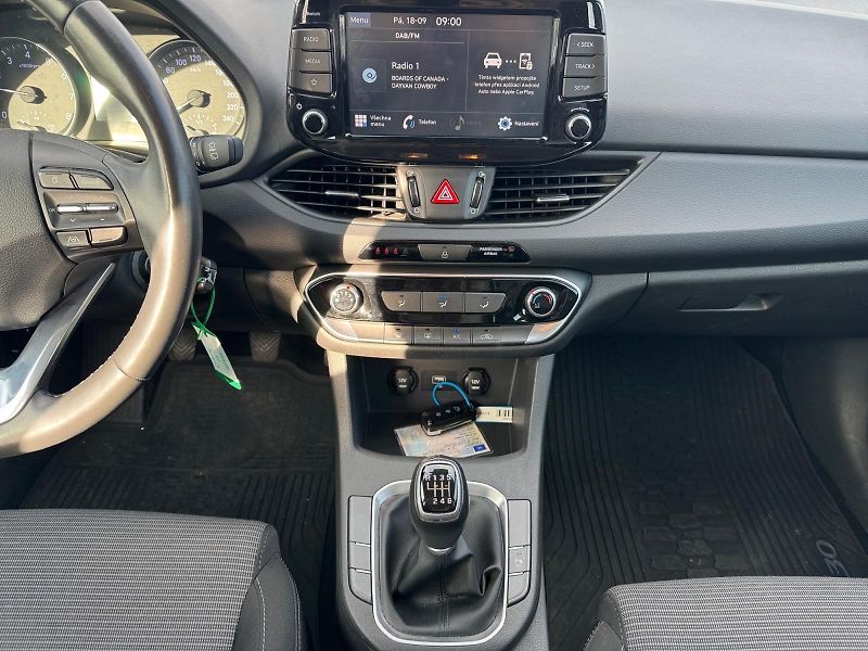 Hyundai i30 (2024) COMFORT 1.0TGDI 88kW CZ DPH - fotka 10 z 11