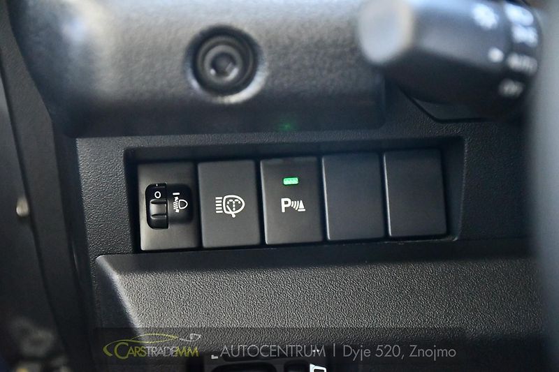 Suzuki Jimny 1,5 GLX AUTOMAT, 4X4 LONG - fotka 26 z 40